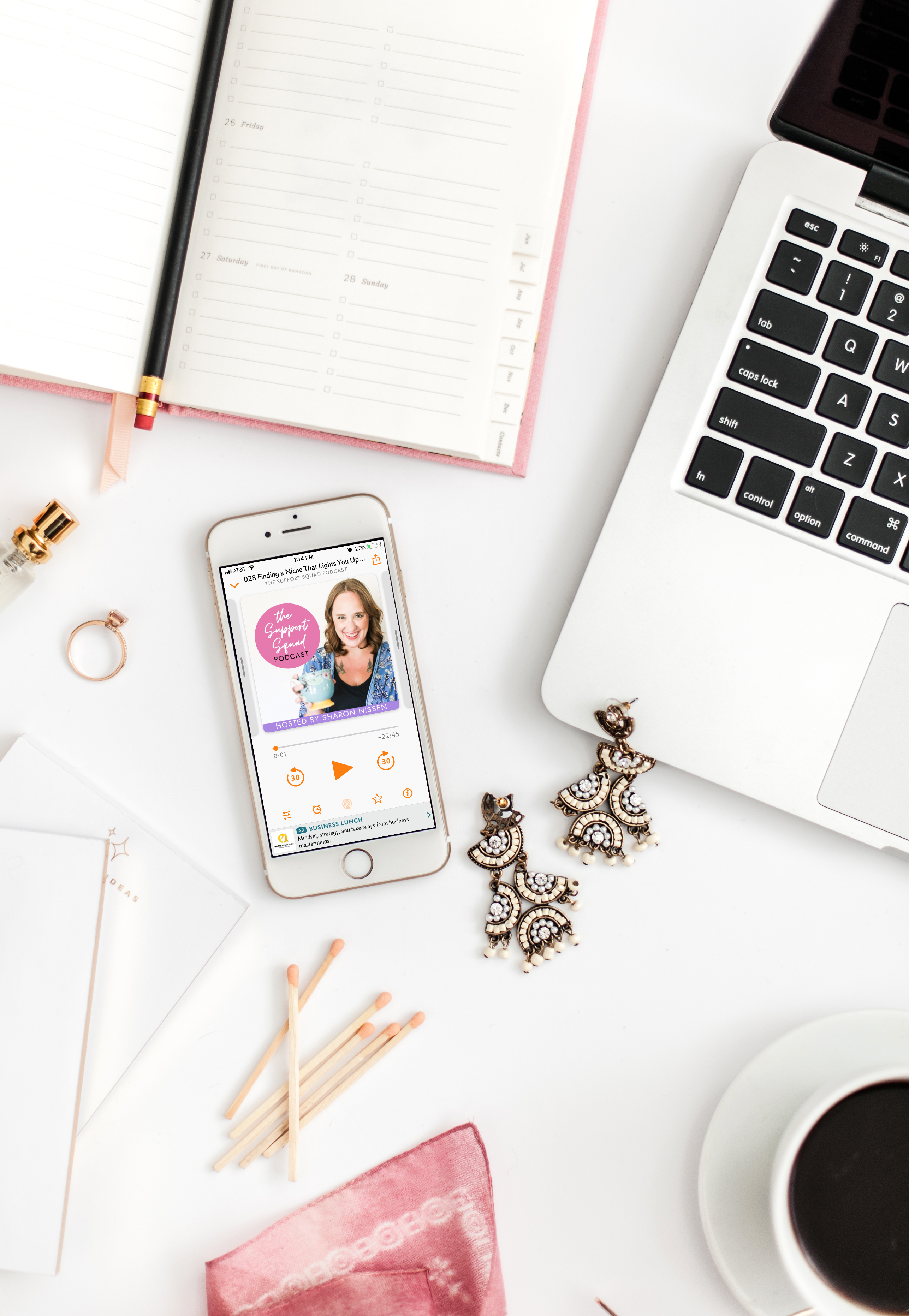 How to find your niche - Featured on The Support Squad Podcast - Ava And The Bee Digital Marketing for Wedding Professionals and Virtual Assistant Coach
