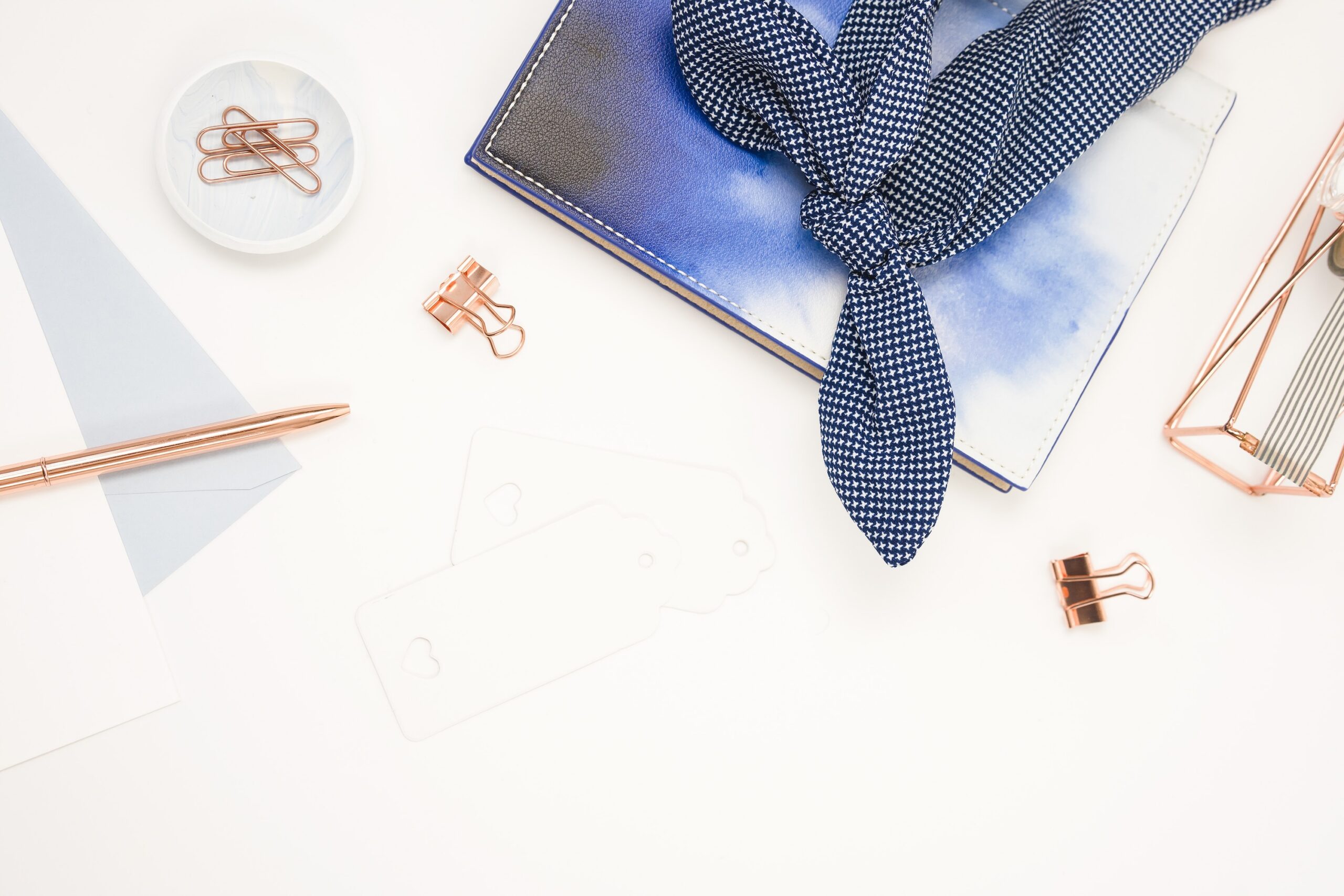 Luxury copywriting for wedding vendors, planners, photographers, florists, venues and more by Ava And The Bee
